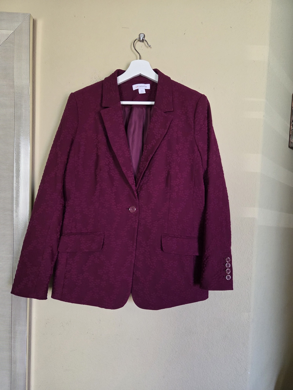 Liz Claiborne Magenta Purple Floral Textured Embossed Blazer Tapestry